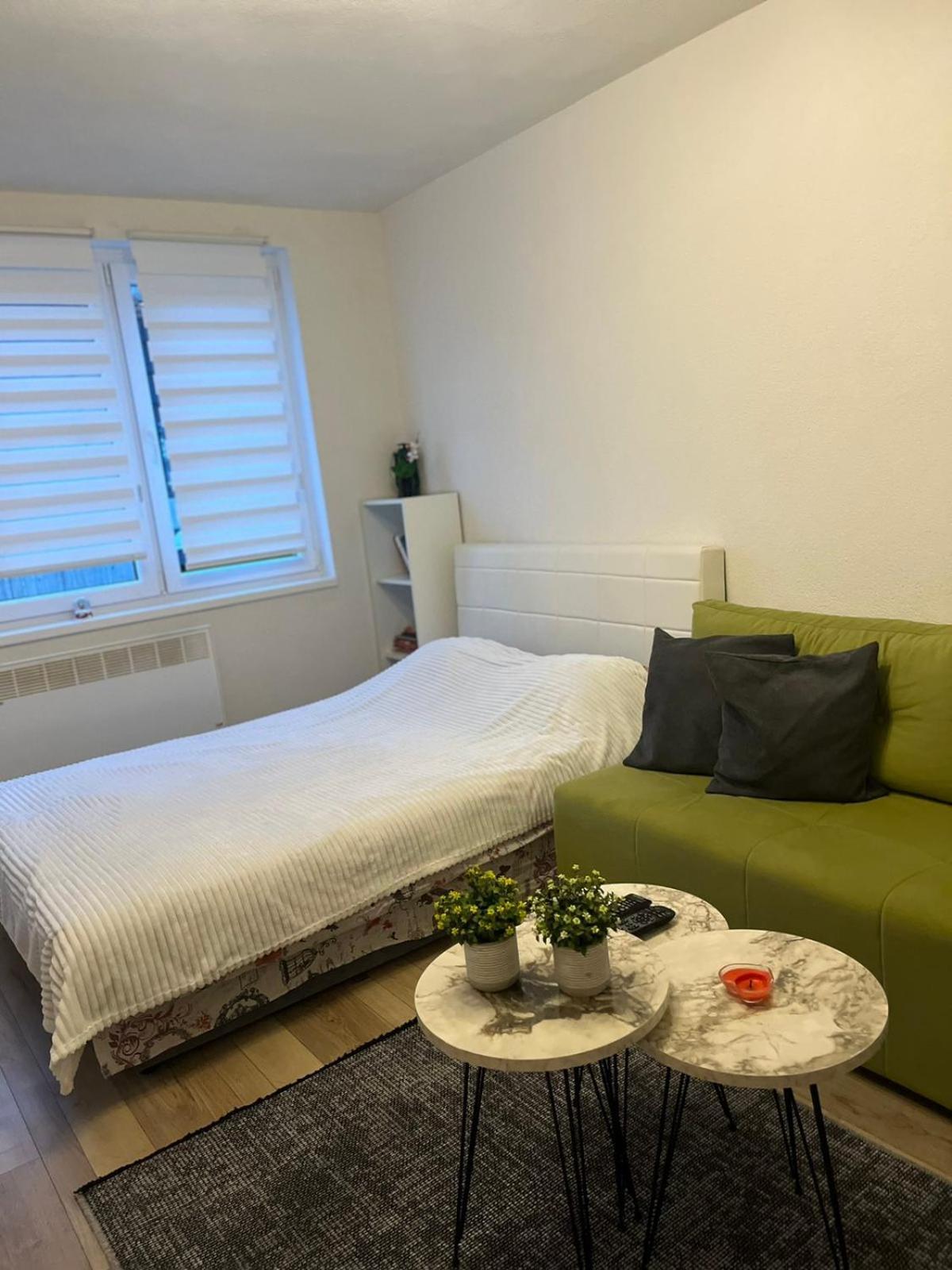 Lovely Apartment In Old Town 400M From City Center Sebilj SJJ Exterior foto