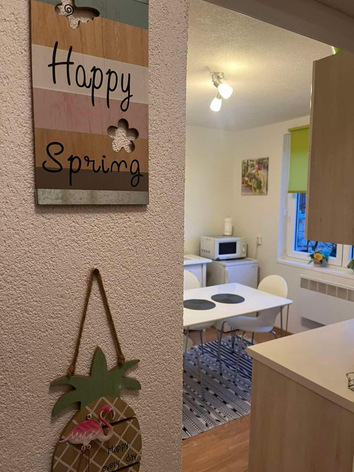 Lovely Apartment In Old Town 400M From City Center Sebilj SJJ Exterior foto